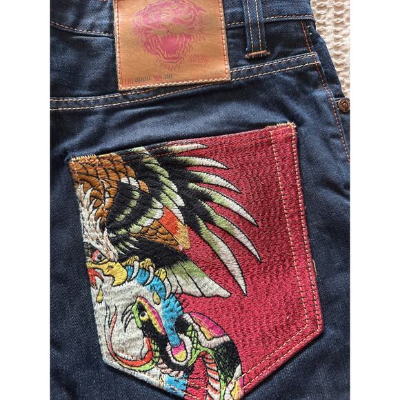 VTG 2010s Ed Hardy Embroidered Dark Denim Shorts - Picture 2 of 7